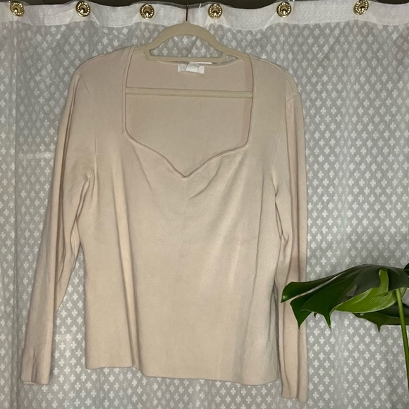 H&M Tops - H&M Knit Sweetheart Sweater Top Plus Size